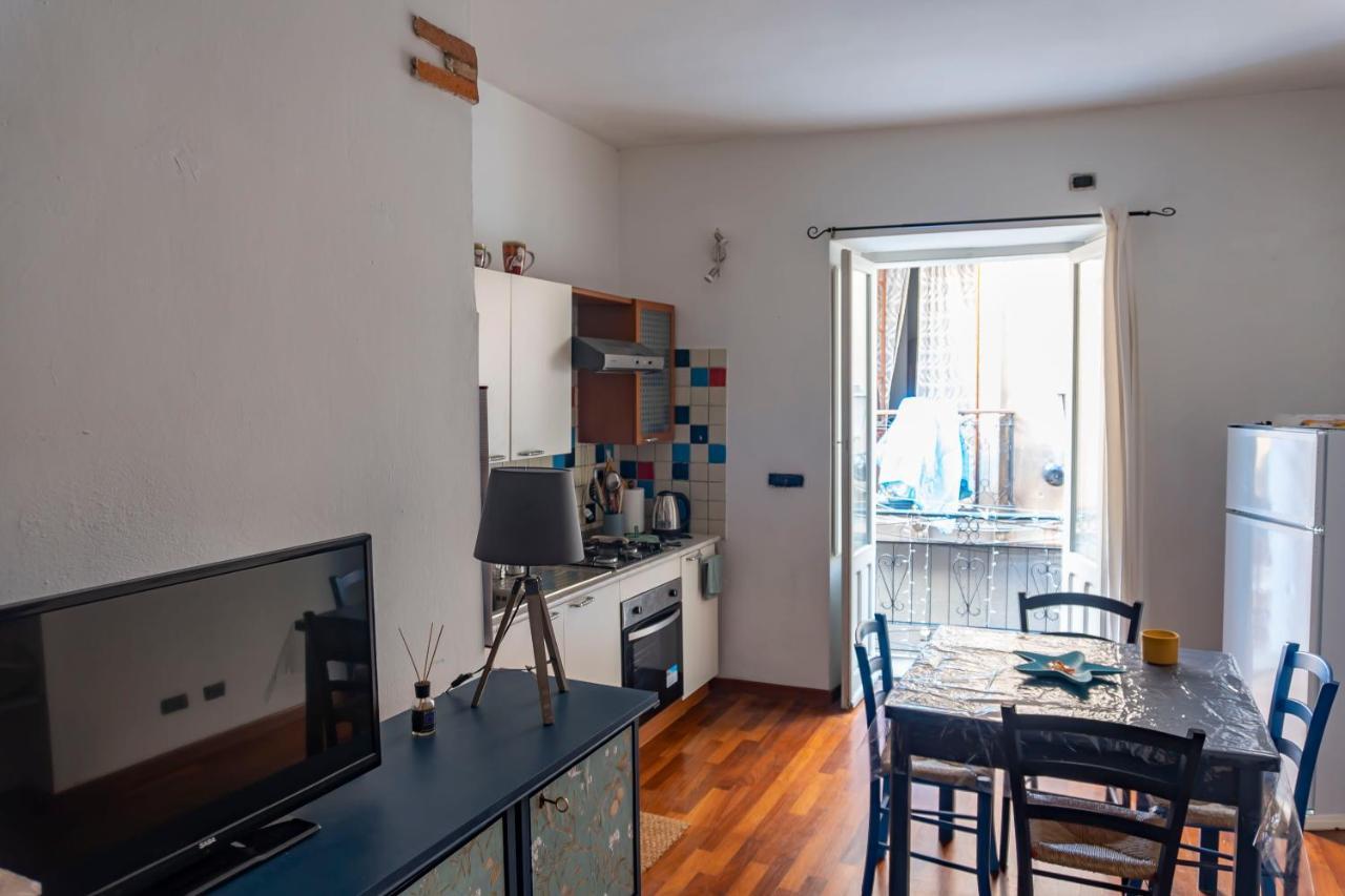 A 2 Passi Apartment Iglesias Bagian luar foto